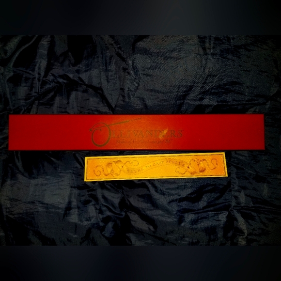 Harry Potter WAND Universal Studios Ollivanders 2018 Oak 7 Collectible - Picture 2 of 6